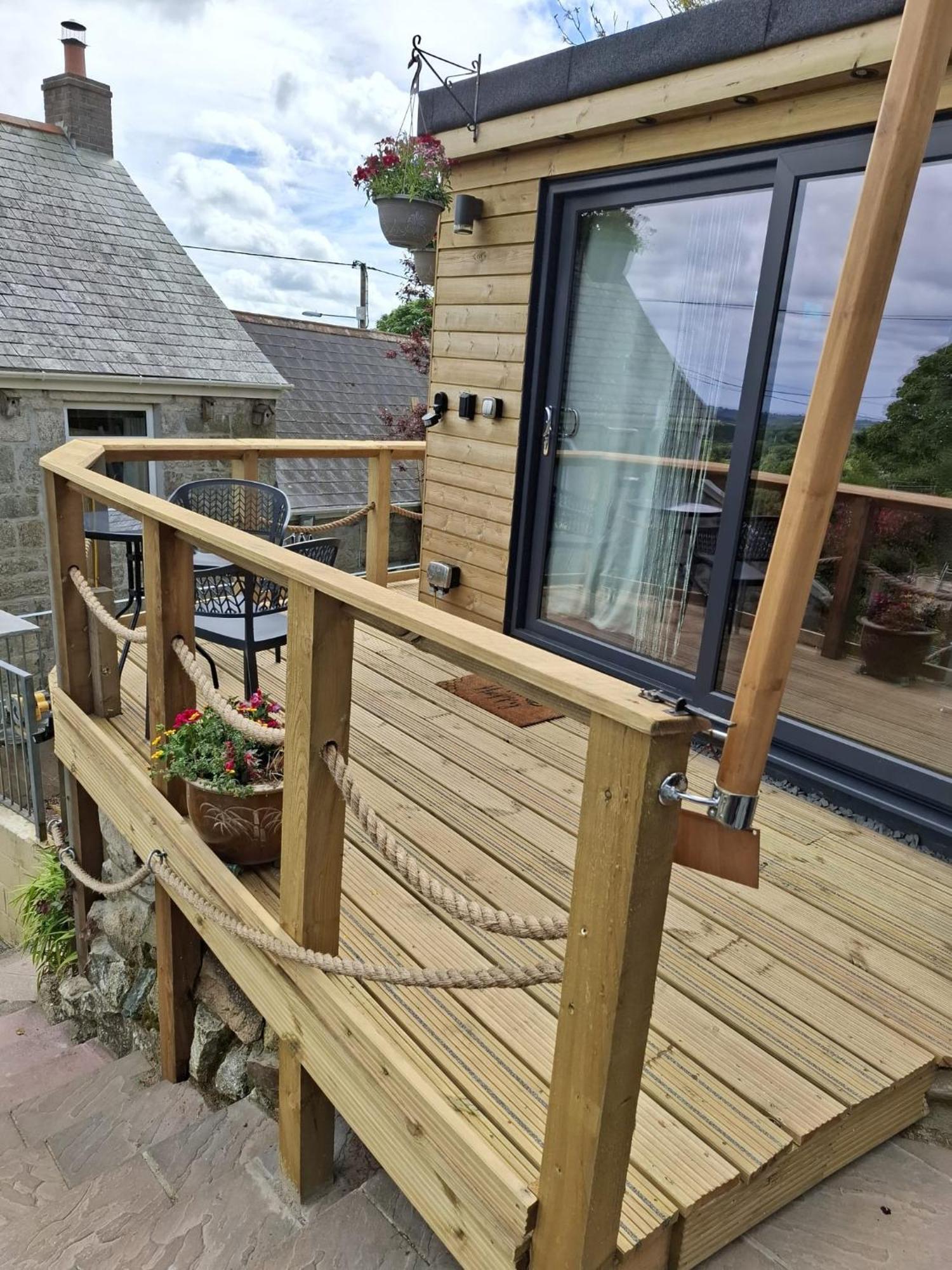 Cosy Cornish Cabin St Austell Exteriör bild