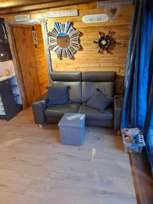 Cosy Cornish Cabin St Austell Exteriör bild